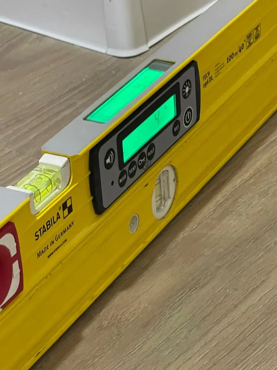 Проверка уровнем