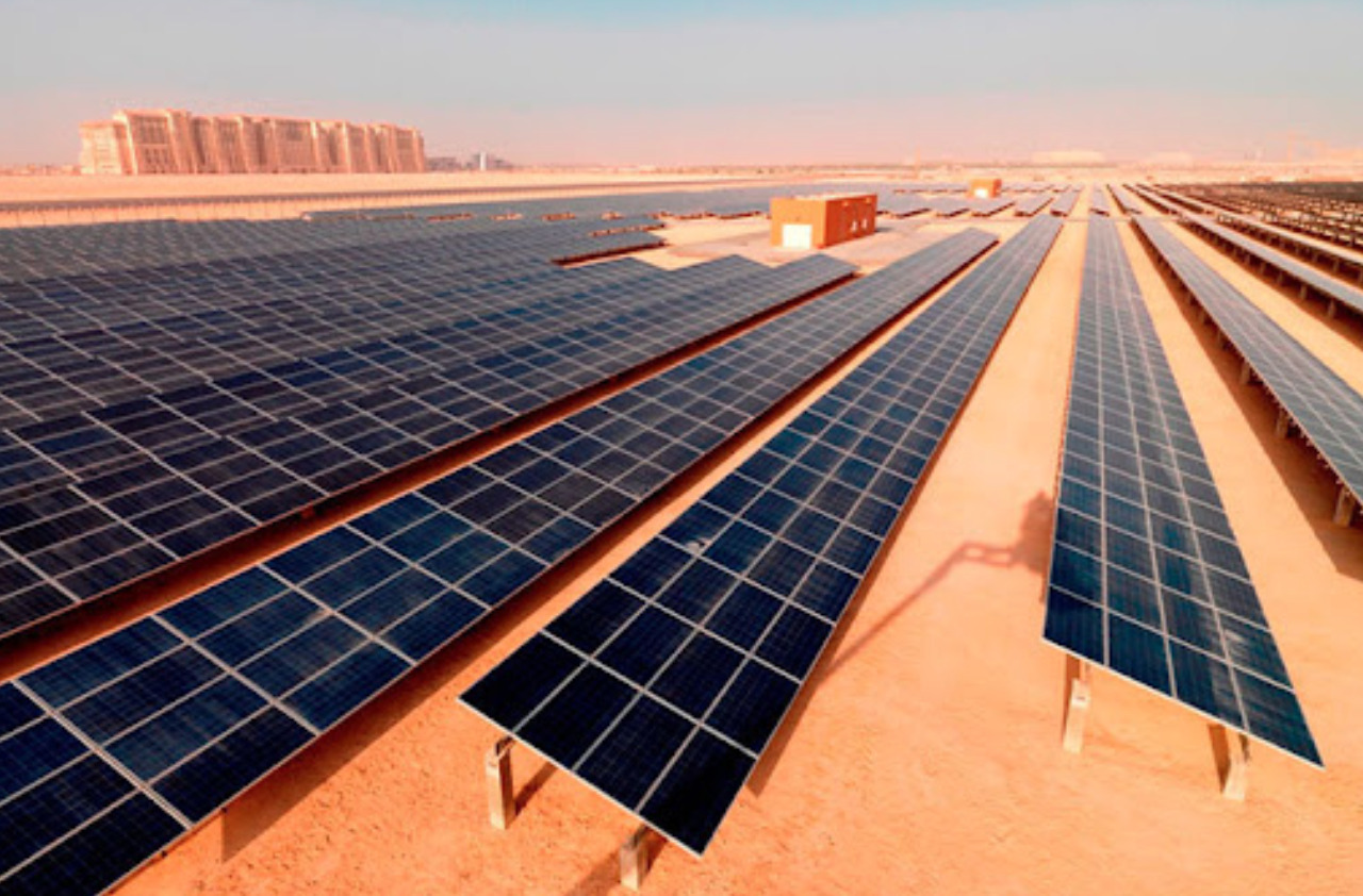 солнечные панели в Masdar city