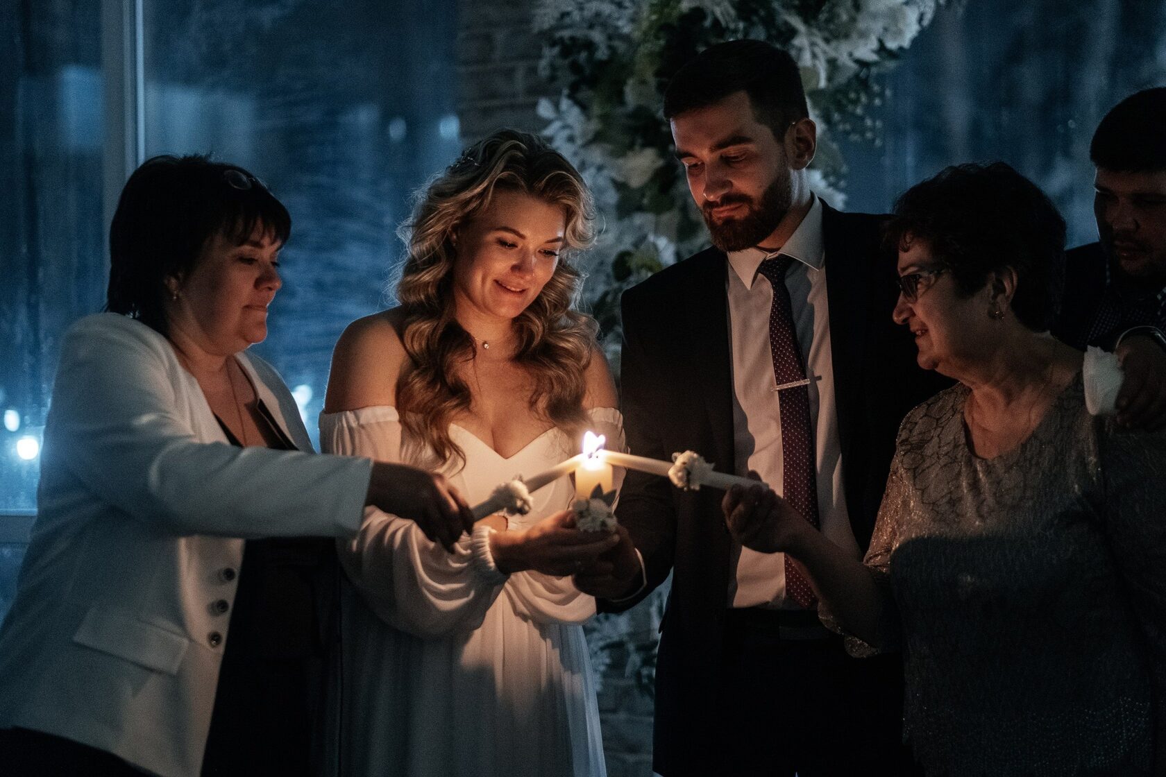 Словарь семейных отношений: как правильно называть родственников супруга