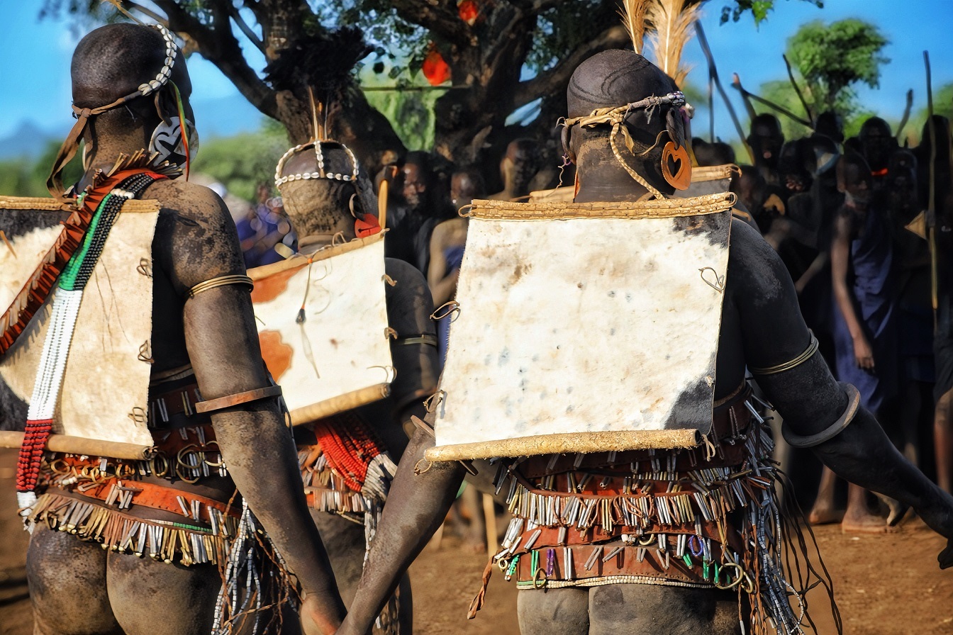 Sperma bilan qoplangan gozal ayollar mushuklarining fotosuratlari