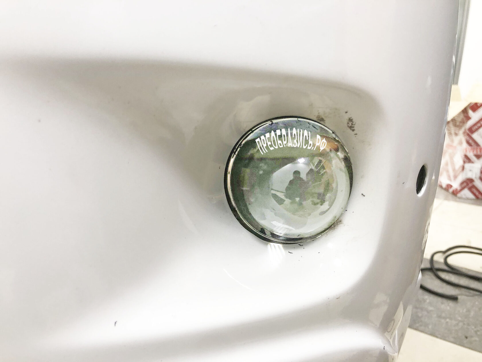 `Land Rover Sport Установка линованных LED Туманок 