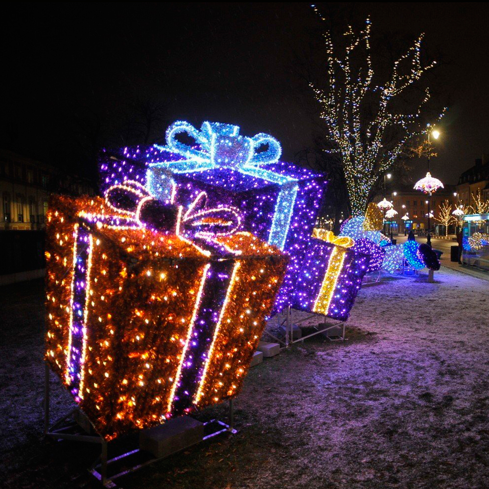Новогодние светящиеся фигуры для улицы купить по низкой цене в centerforstrategy.ru