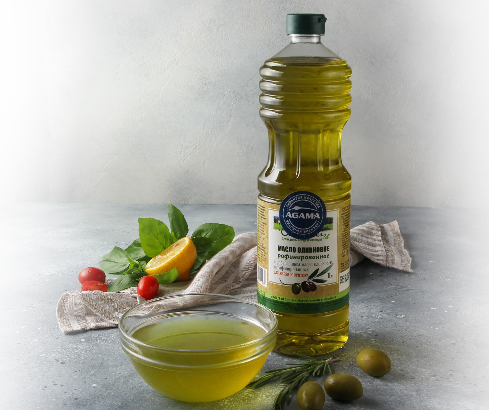 Масло с запахом рафинированное или нерафинированное. Масло оливковое "Olivateca" Extra Virgin 1000 мл. Оливковое масло Olive Oil product, 1000 мл. Масло оливковое Olivateca рафинированное 1л. Sofos Pomace масло оливковое , 500 мл.