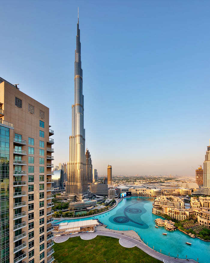 Район бурдж халифа. Даунтаун Бурдж Дубай. Downtown Дубаи Бурдж Халифа. Ramada Downtown Dubai. Рассвет Бурдж Халиф Дубай.