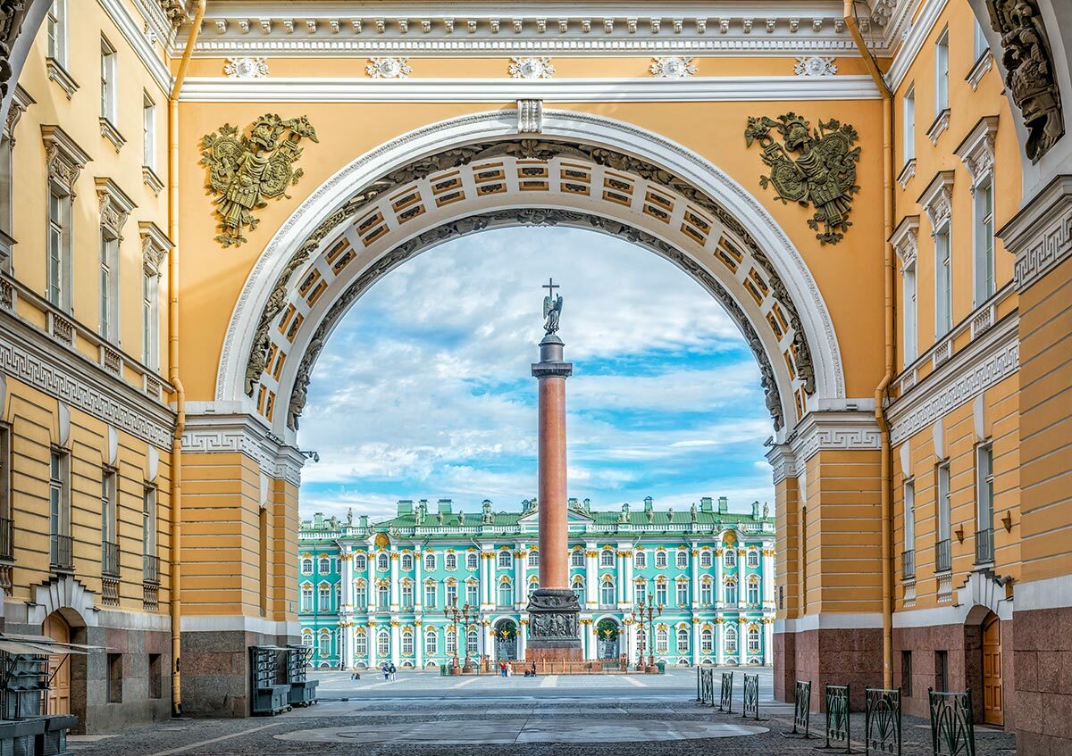 дворцовая площадь в санкт петербурге краткое описание