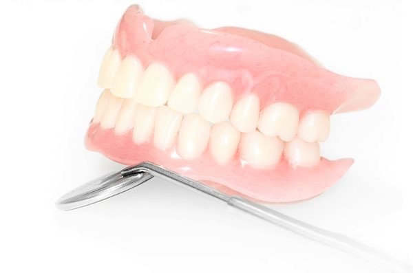 Изготовление съемных зубных протезов, цена, этапы в стоматологии Vitart