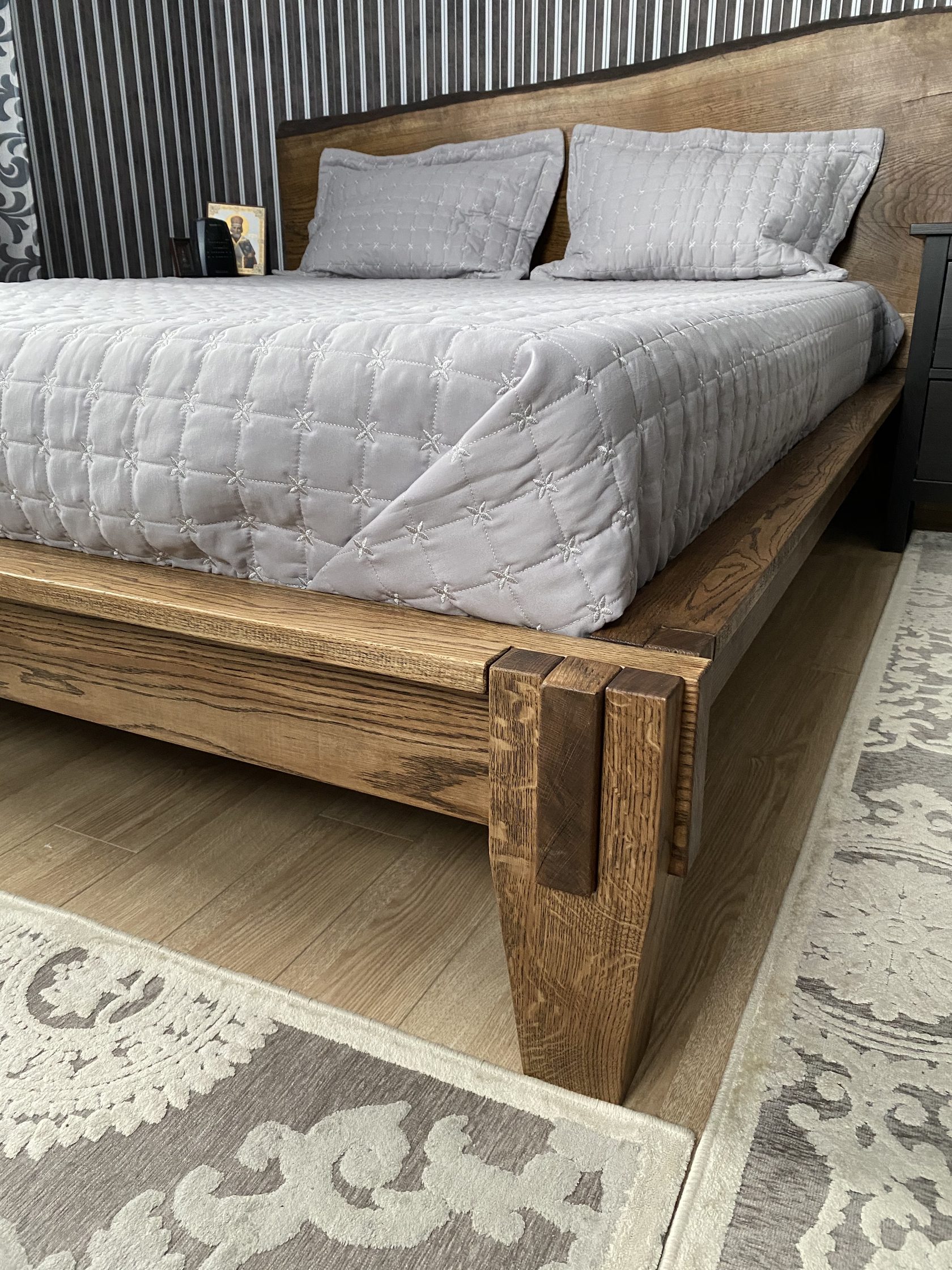 мебель из массива дерева кровати