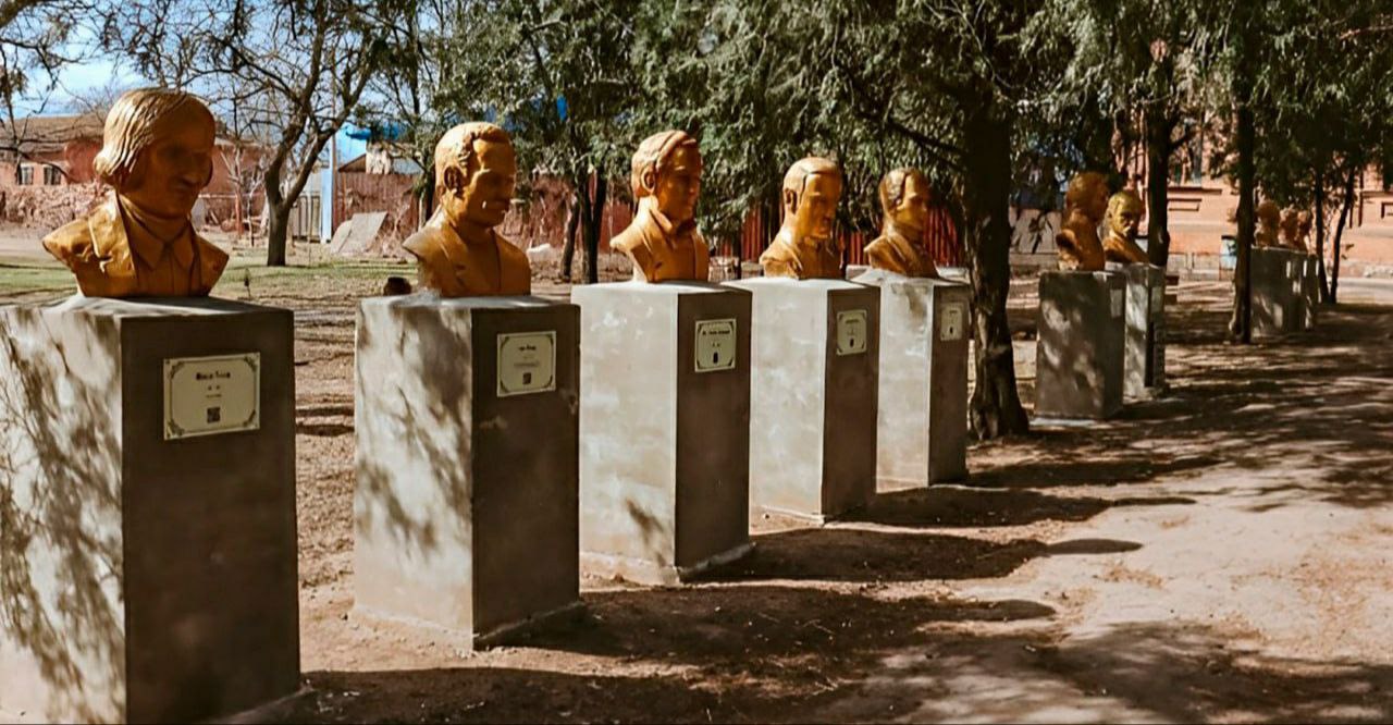 Косплейші есінен танып қалды