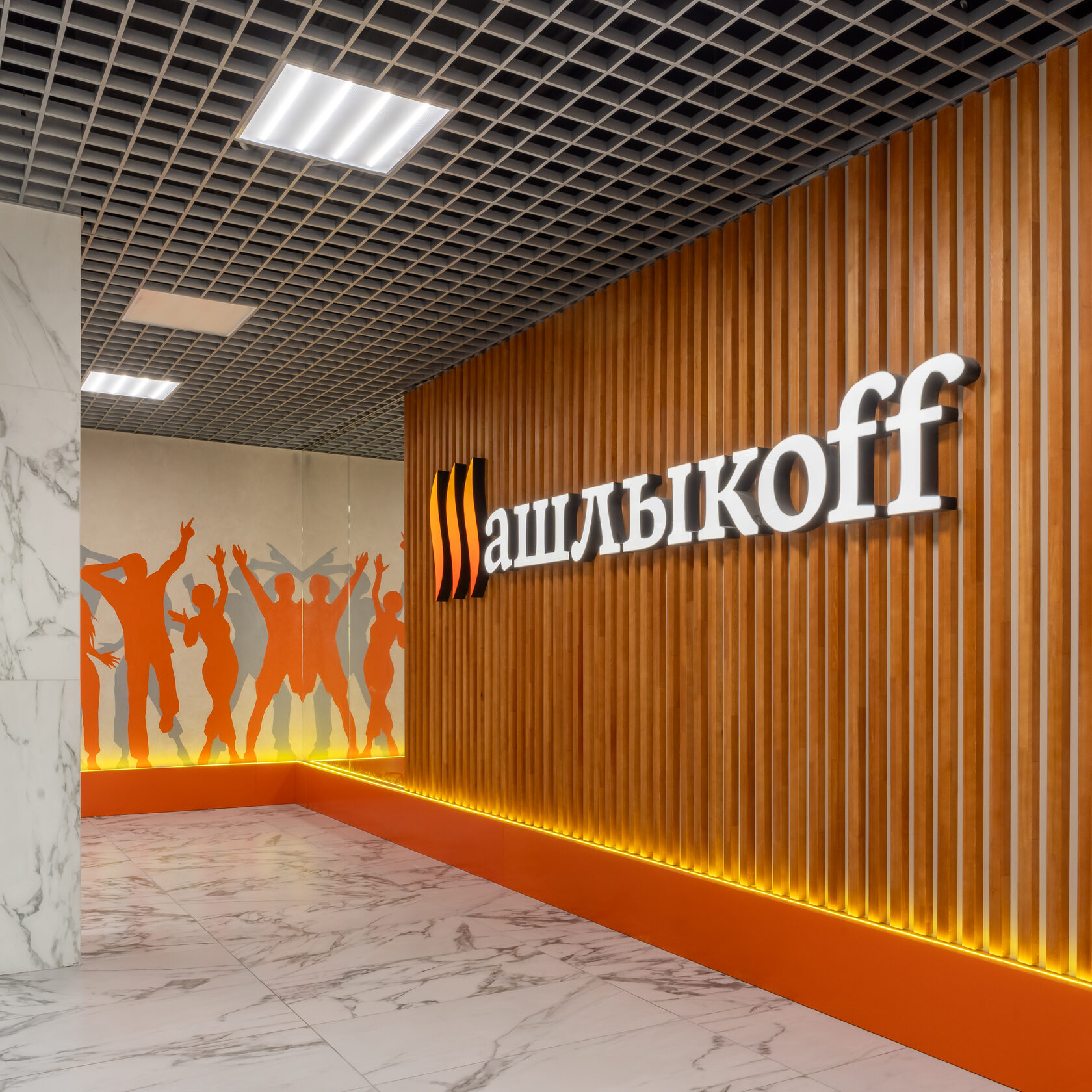 Управлять самому или нанять директора