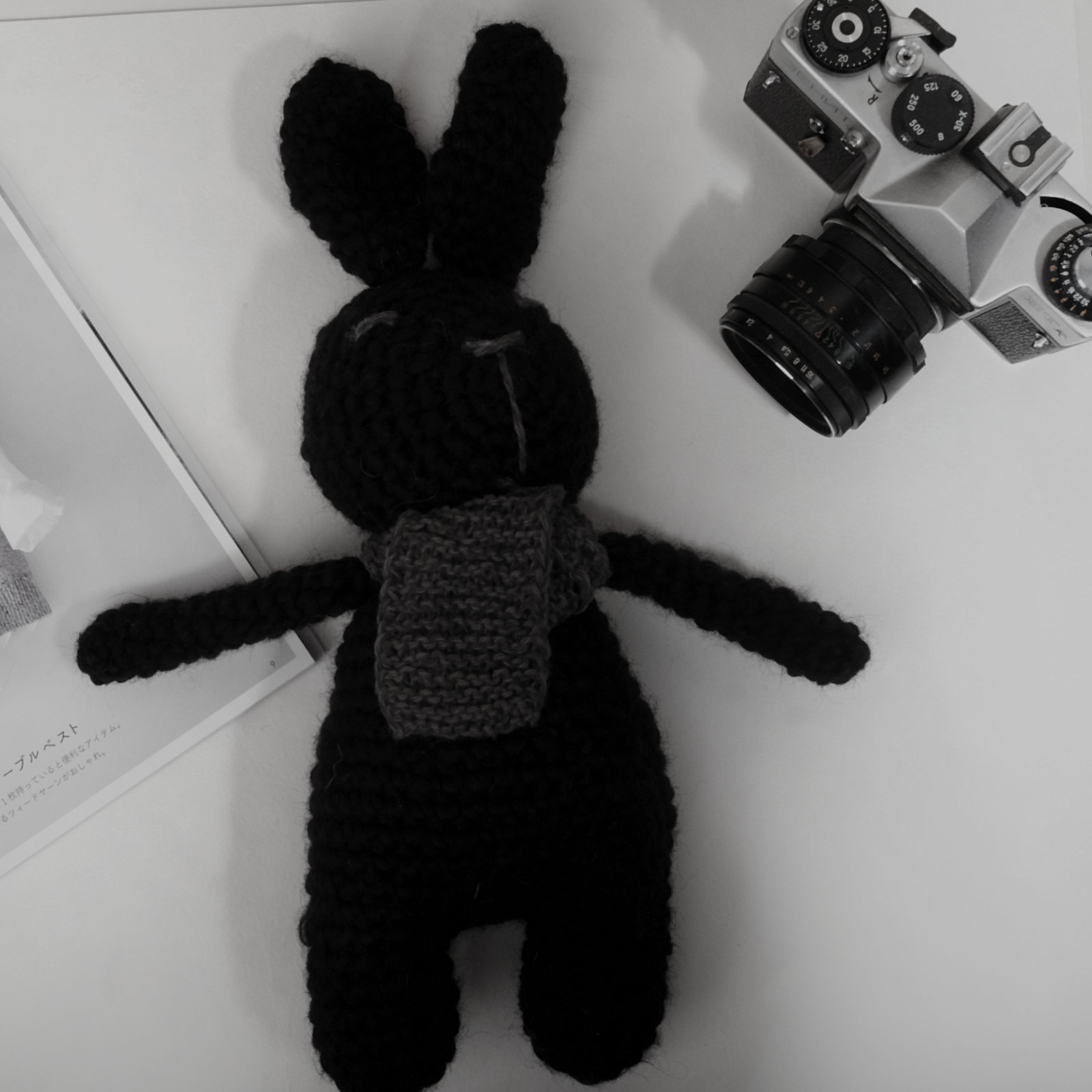 Knitted rabbit Epifan