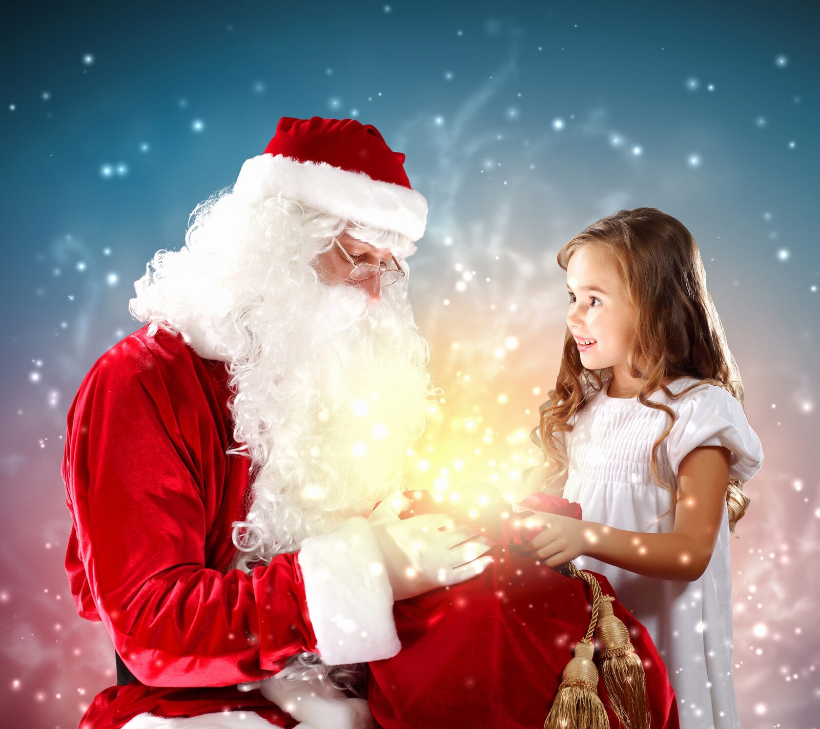 Детский дедом. Дед Мороз для детей. Дедушка Мороз для детей. Дед Мороз и Снегурочка с детьми. Дед Мороз дарит подарки.