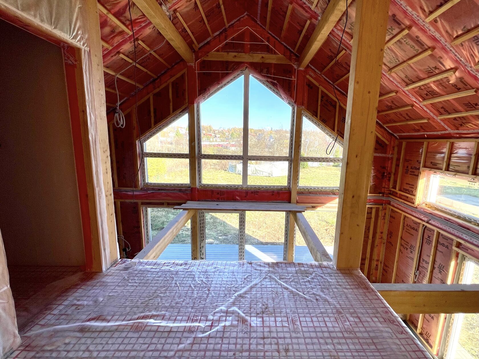 Дом внтури 1