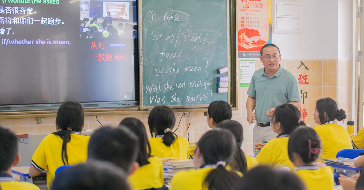 ENGLISH TEACHER