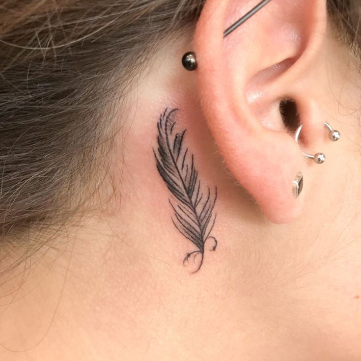 Женская татуировка за ухом (68 фото)