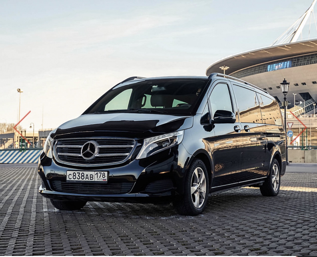 Mercedes vito airport. Трансфер мерседес вито аэропорт. Мерседес бенц виано. Minivan mercedes vito. Мерседес бенц виано 2020.