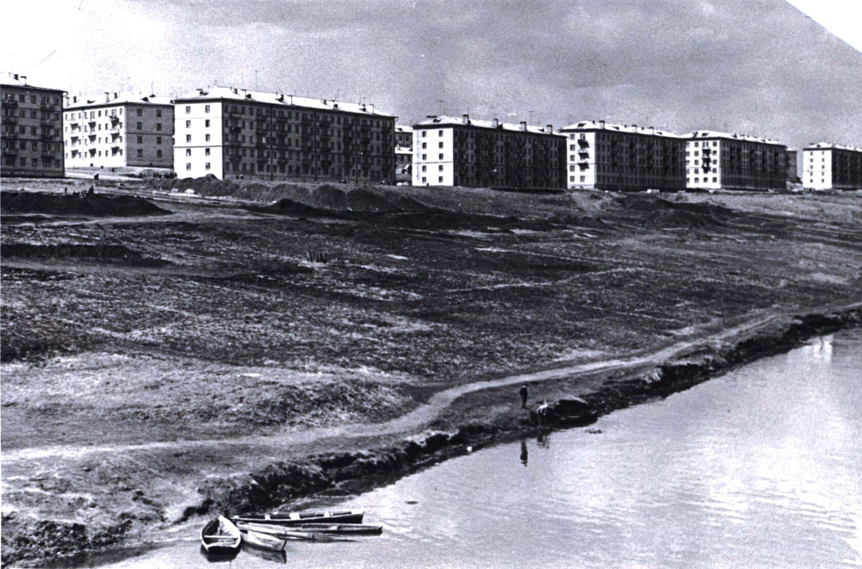Красногорский район, берег р. Исети. Вид на улицу Набережную. 1965 г.