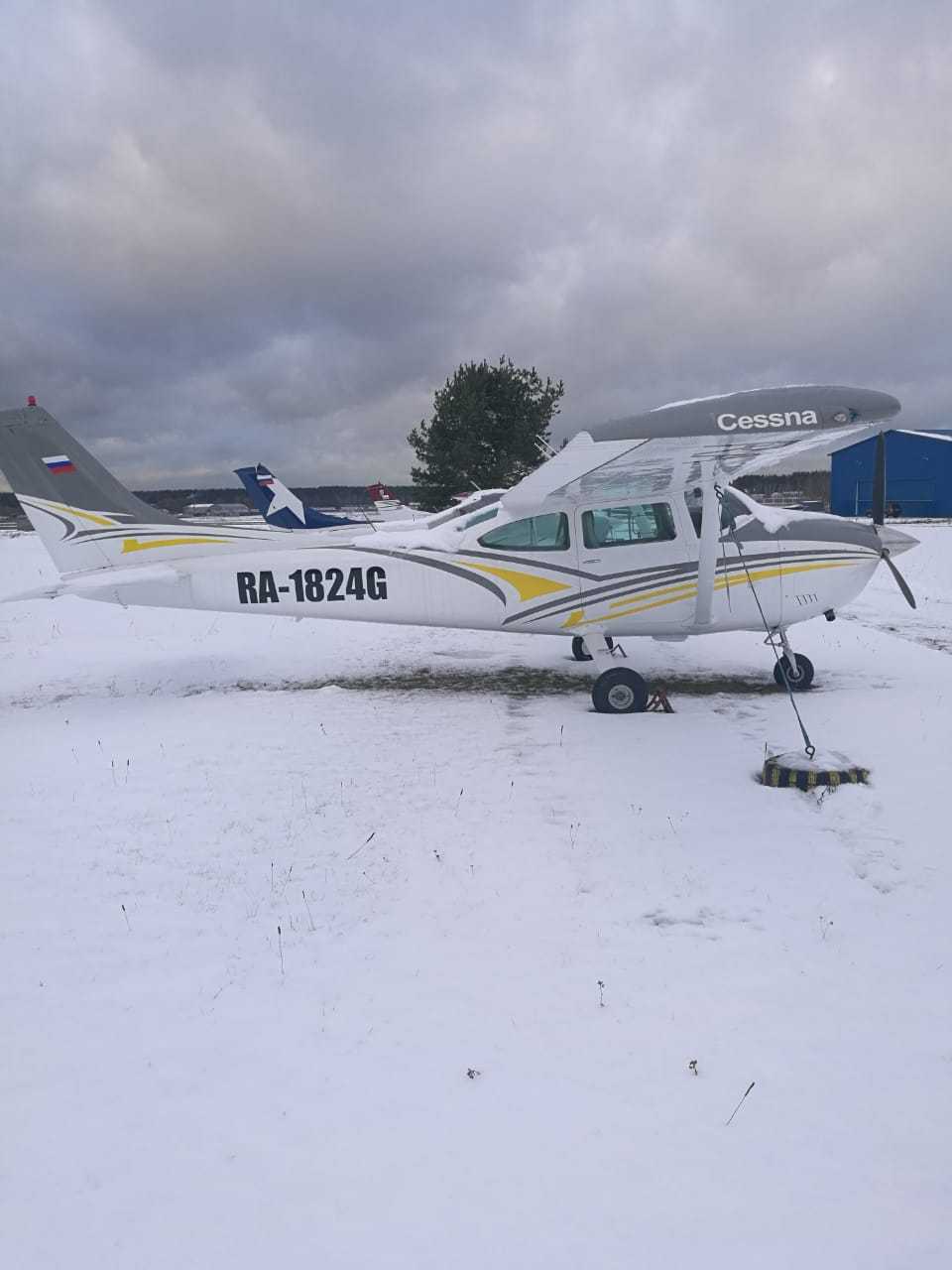 cessna 182, покраска самолета, покраска Cessna 182, перекрасить cessna 182, покрасить cessna 182, перекраска, окраска, малая авиация, сколько стоит, стоимость, цена, москва, питер, россия, тюнинг cessna 182, реставрация cessna 182