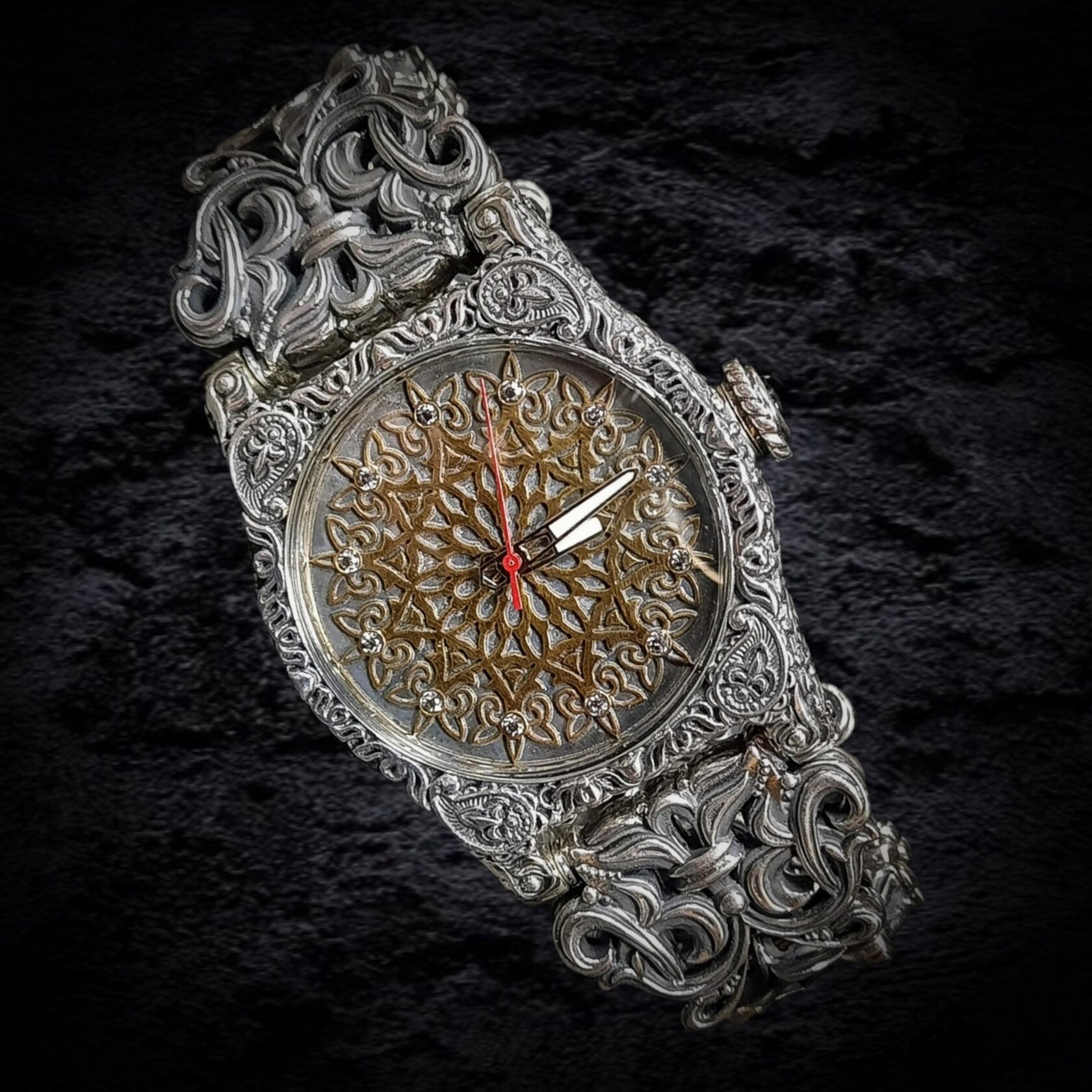 мужские часы из серебра, серебряные часы, массивные часы.