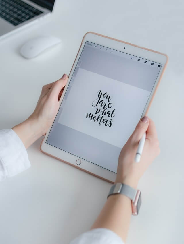 Монтаж видеороликов на заказ STORYVMODE