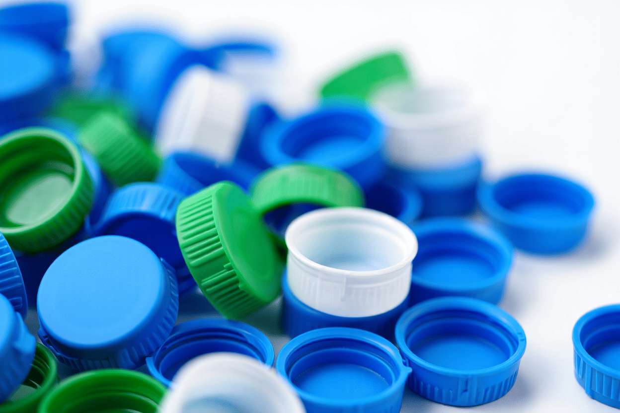 Плюсы пластиковой крышки