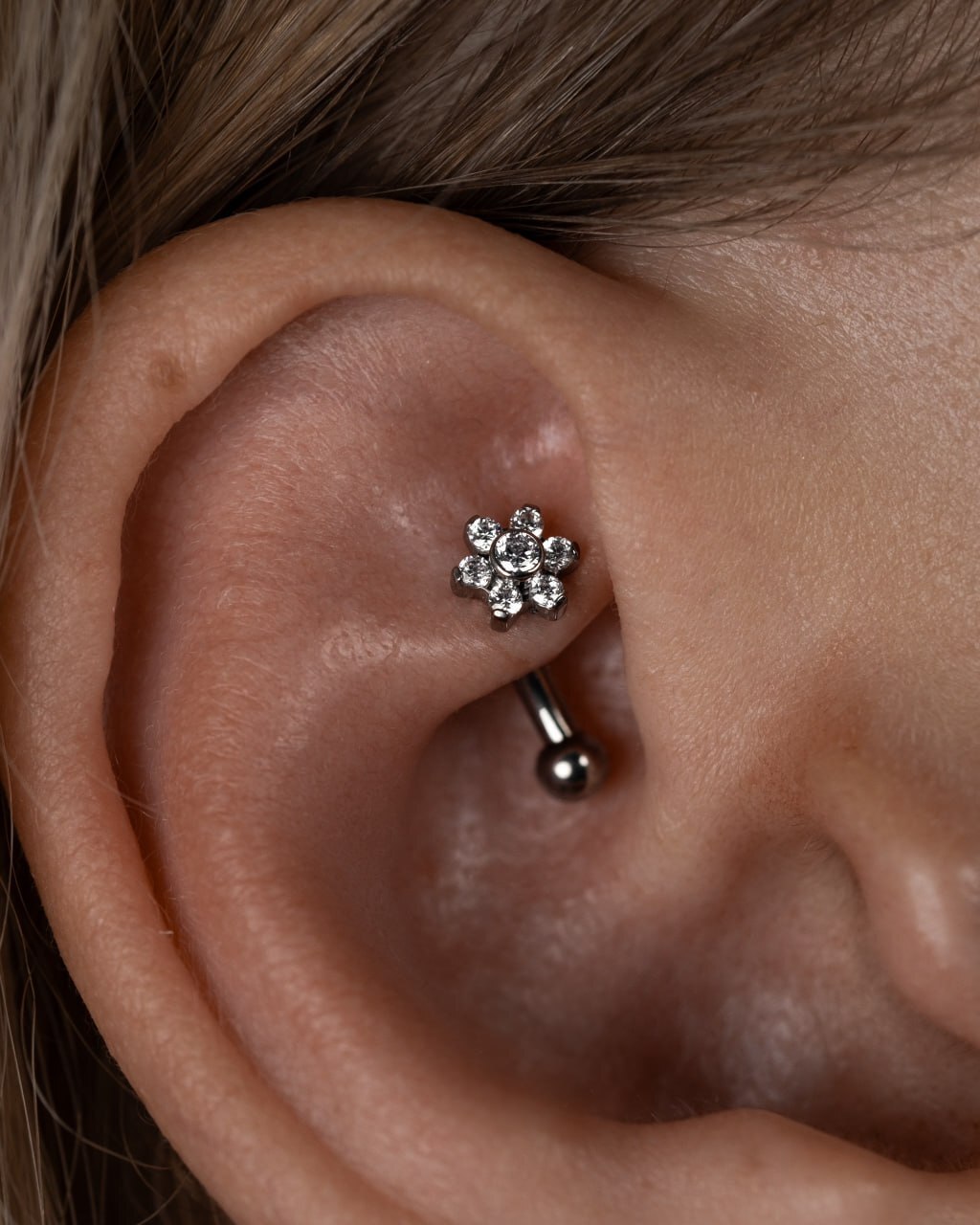 Красивый пирсинг Руук