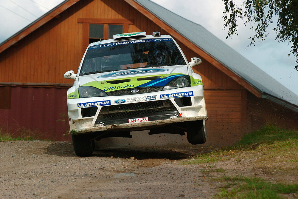Микко Хирвонен и Ярмо Лехтинен, Ford Focus RS WRC '04 (EF04 WBW), ралли Финляндия 2005/Фото: Ford
