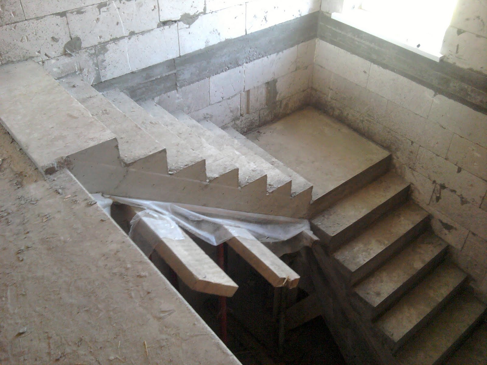 как построить бетонную лестницу