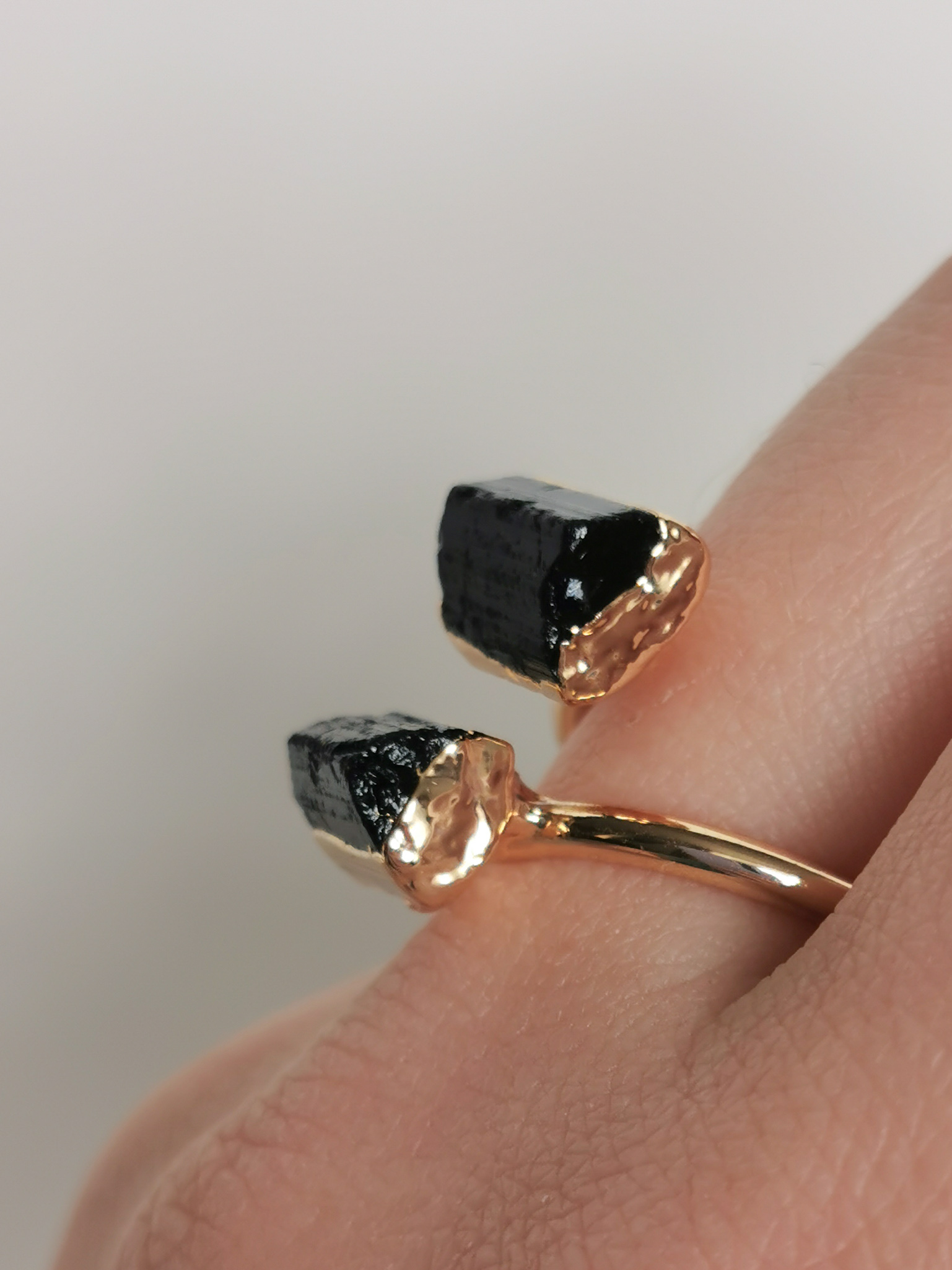 Кольцо с чёрным турмалином