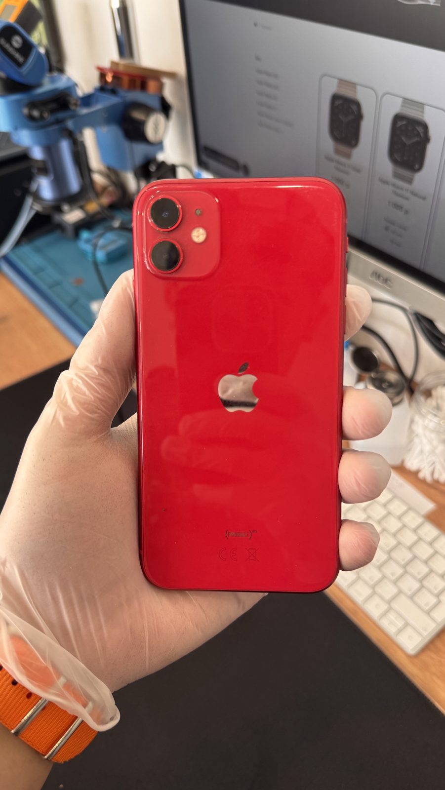 iPhone 11 после замены задней крышки