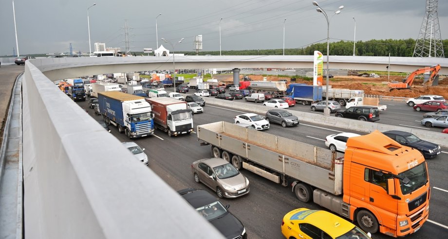 В рамках отчетного периода к «Платону» подключились еще 7415 грузовых перевозчиков (фото: Комплекс градостроительной политики и строительства г. Москвы)