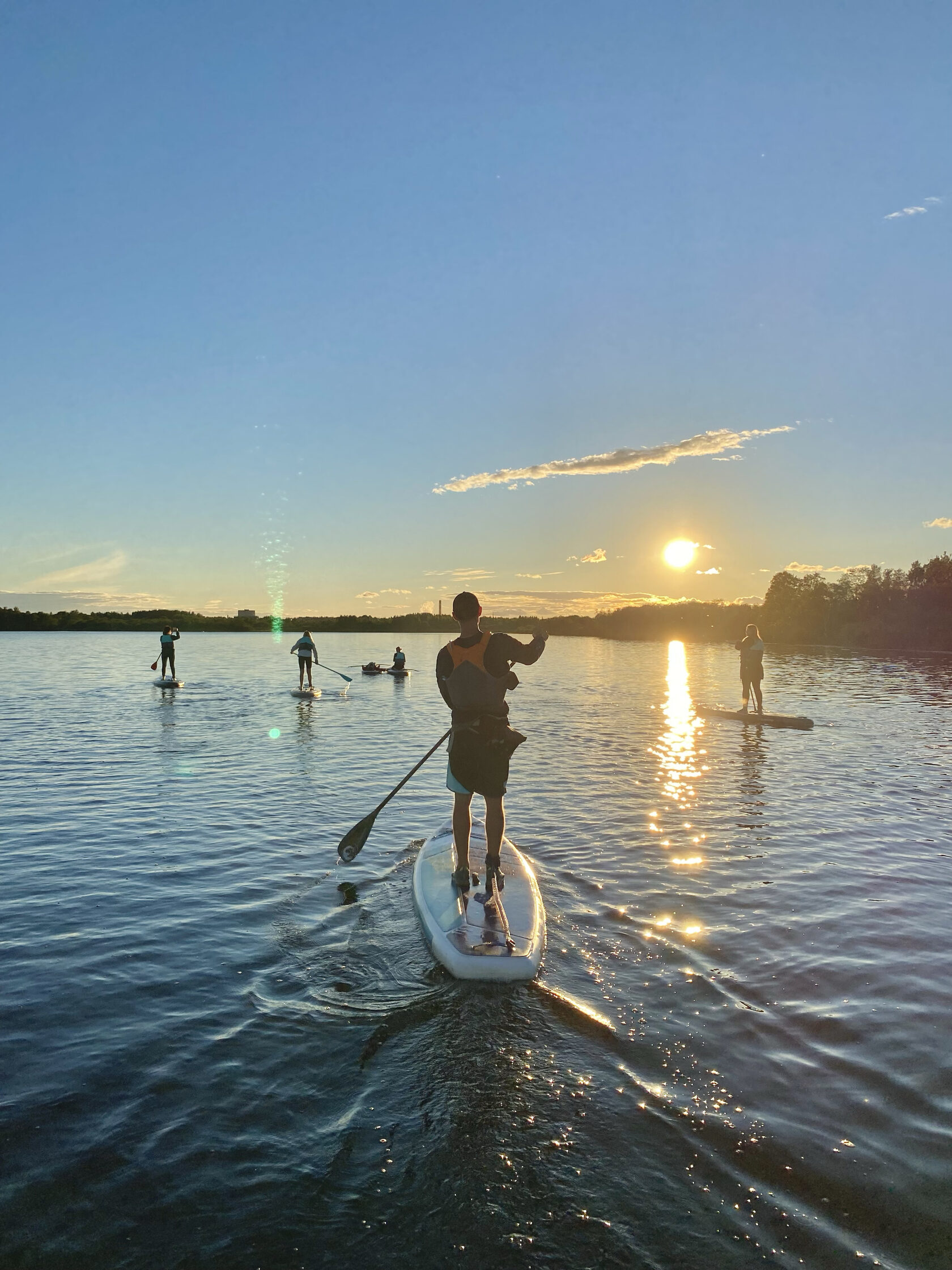 Sup trip. Лахтинский разлив сапы. Прогулки на САП бордах Санкт Петербург. САП прогулки СПБ закат. Красивые места в Питере для прогулки.