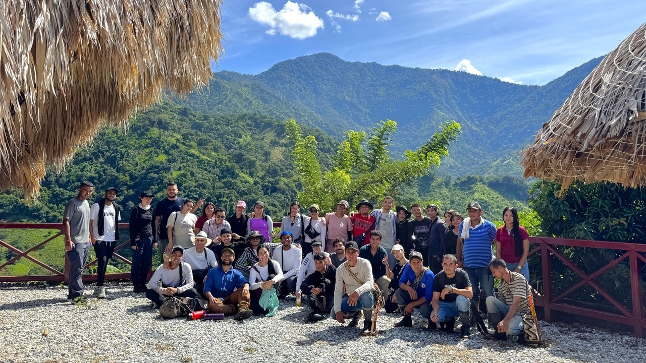 Estudiantes exploran el pasado prehispánico en Betoma con salida de campo
