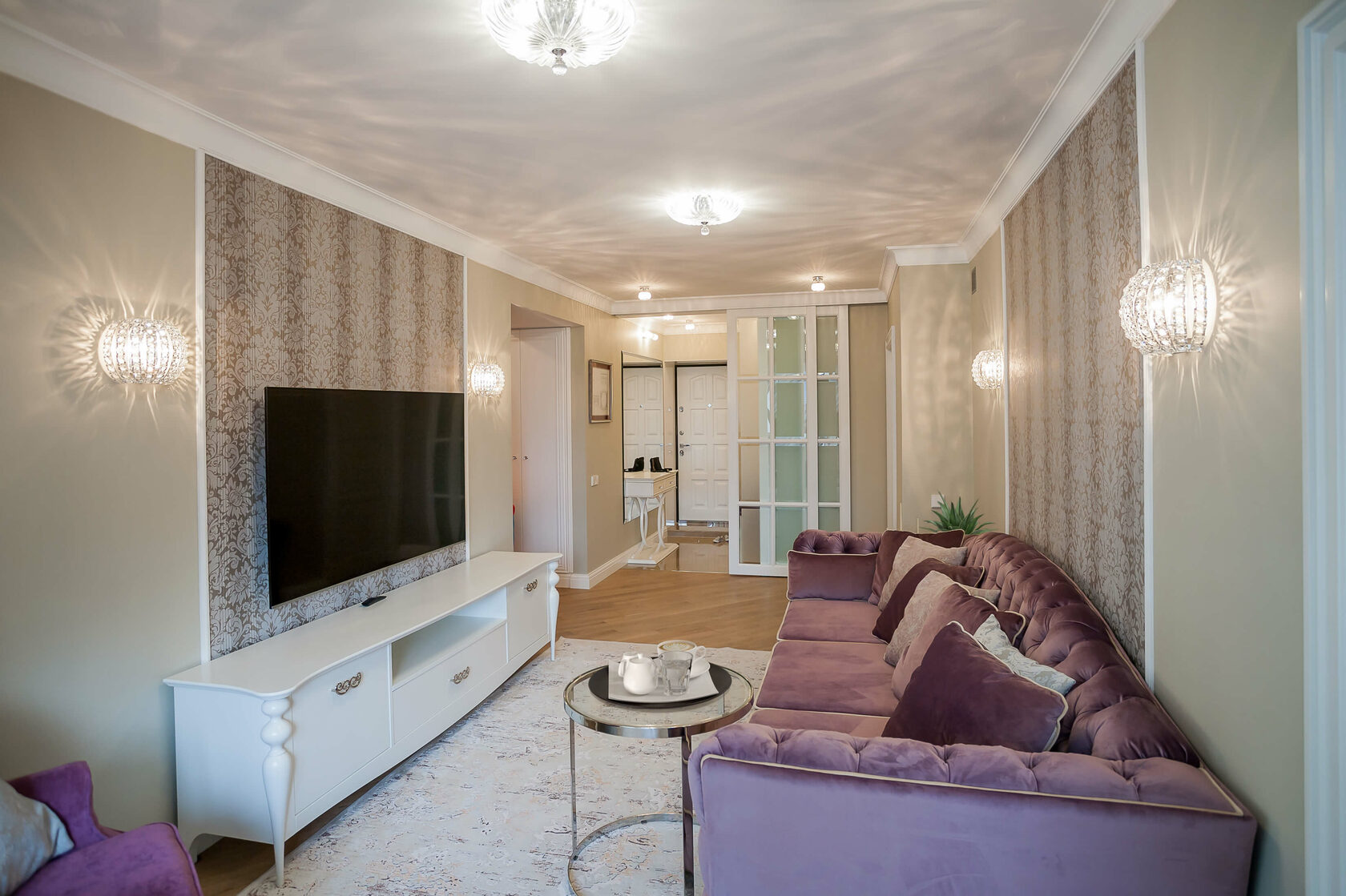 Саввинский переулок - Дизайн интерьера гостиная, диван, комод, телевизор