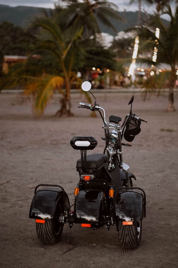 Electric-scooter-e-trike-Costa-Rica-Jaco-golf-trike-black-back
