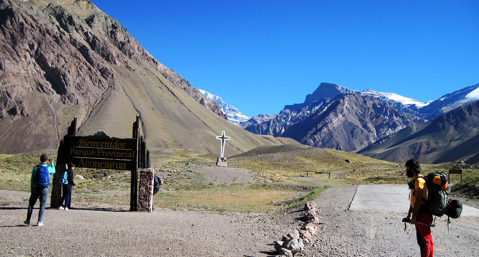 восхождения на Килиманджаро и Охос дель Саладо, треккинги в непале