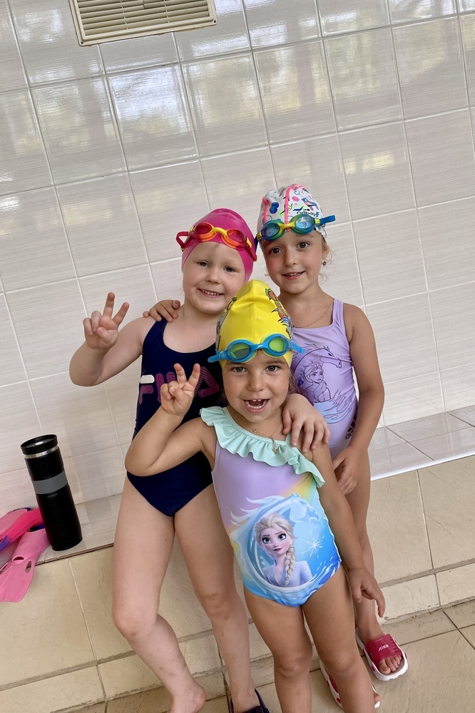 Научить ребенка от 0 до 3 лет плаванию в школе плавания для детей Strong Swim в Москве, всеми стилями: кролем, брассом, баттерфляем, на спине.