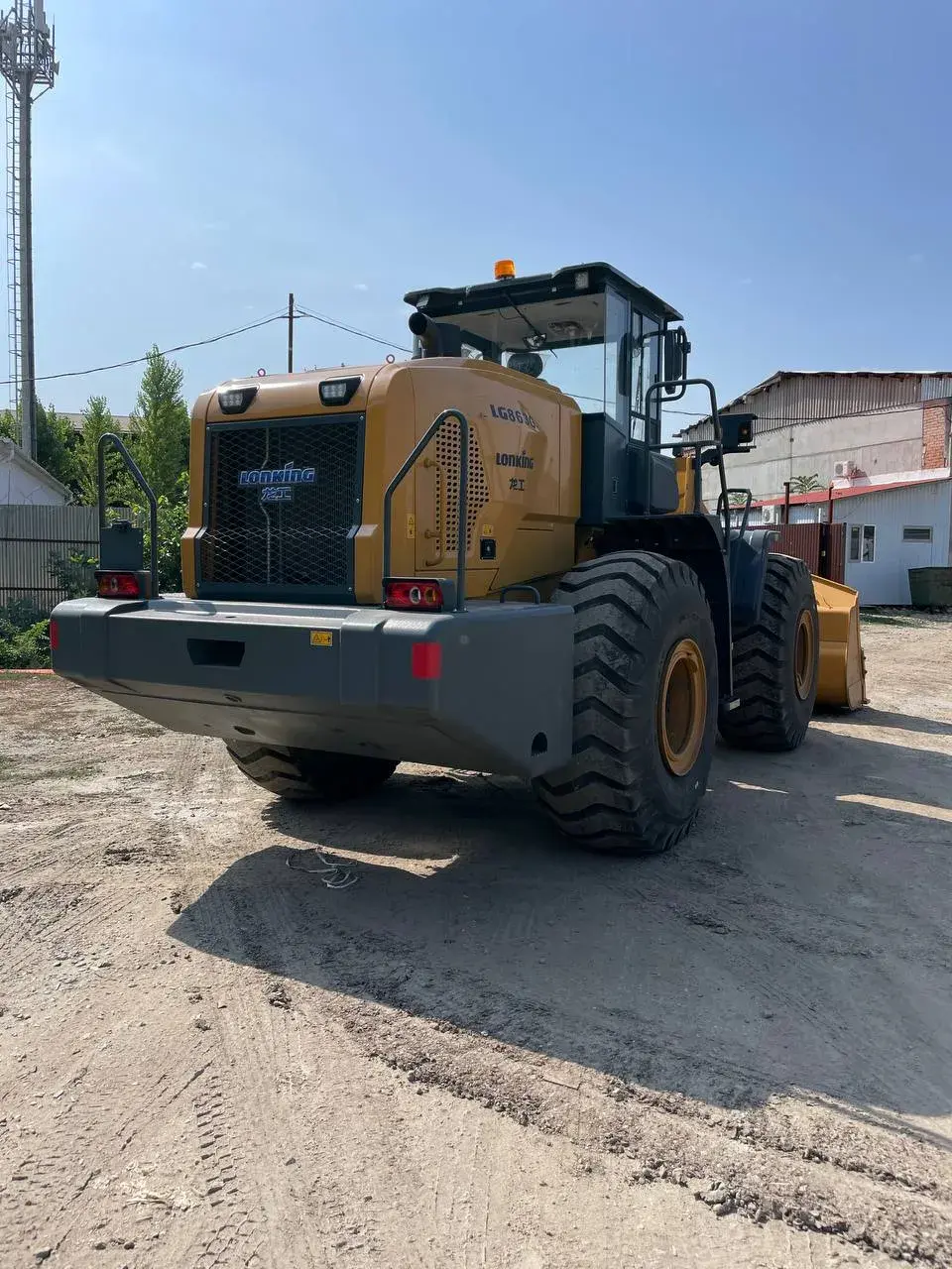 Фронтальный погрузчик LONKING LG 863G