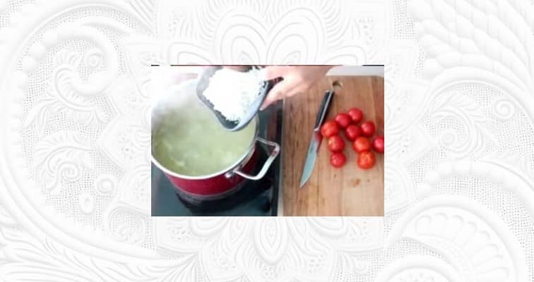 Приготовление харчо с курицей и рисом: шаг 4