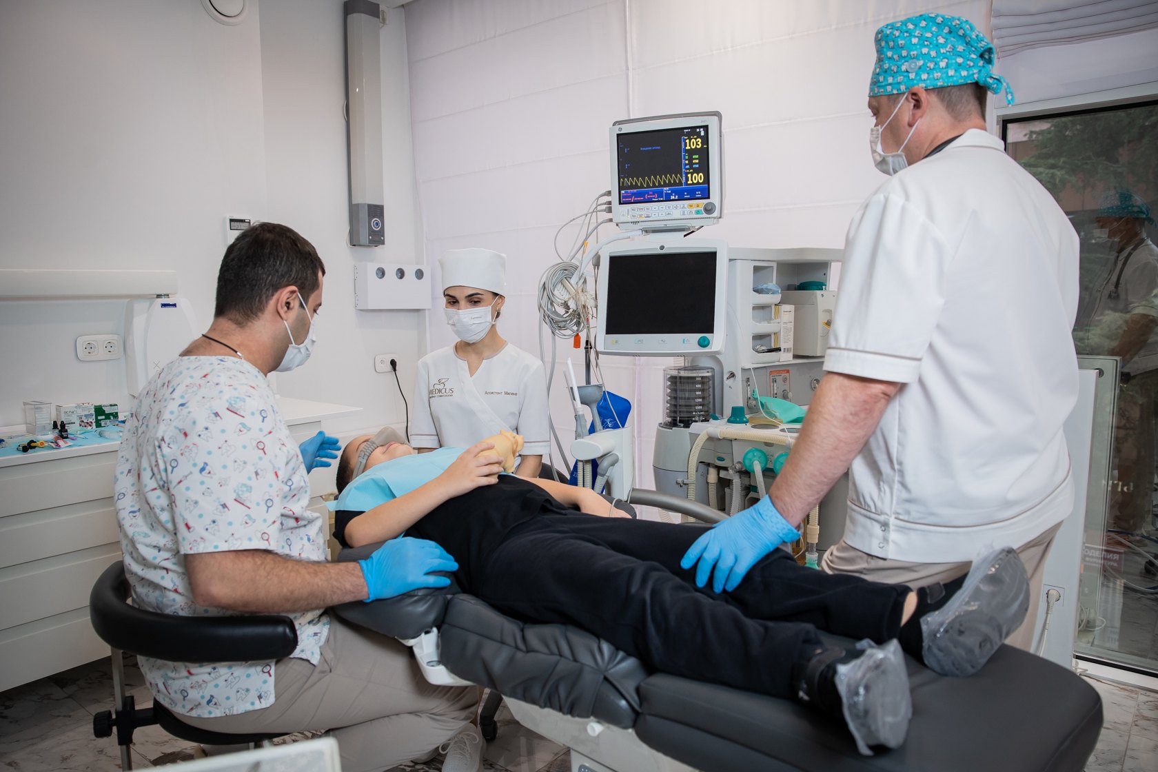 Фотография приёма из архива MEDICUS