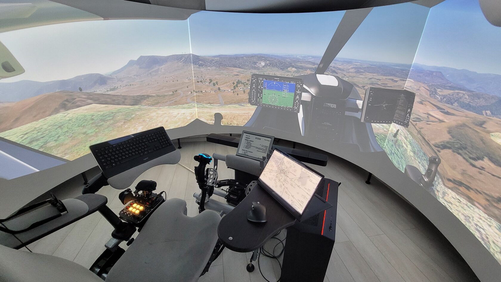 Кабина авиасимулятора