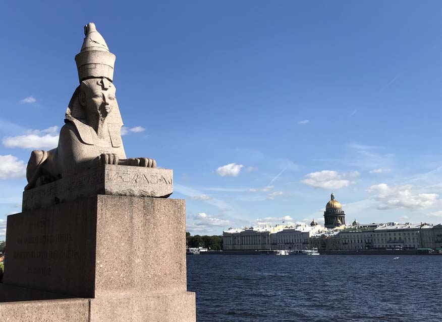 Сфинкс, Россия, Санкт-Петербург, Университетская набережная, 17