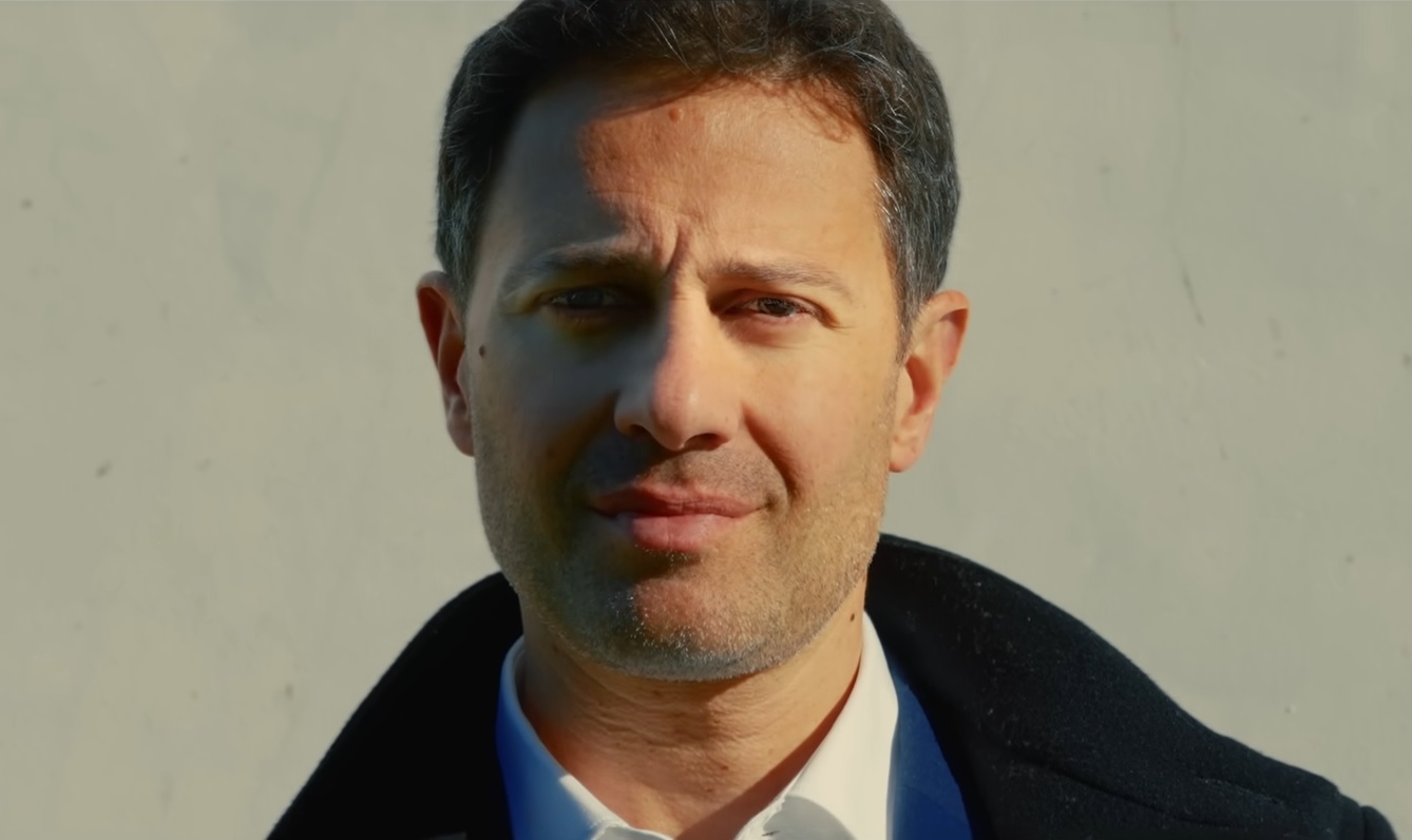 Не уходи - Антон Макарский