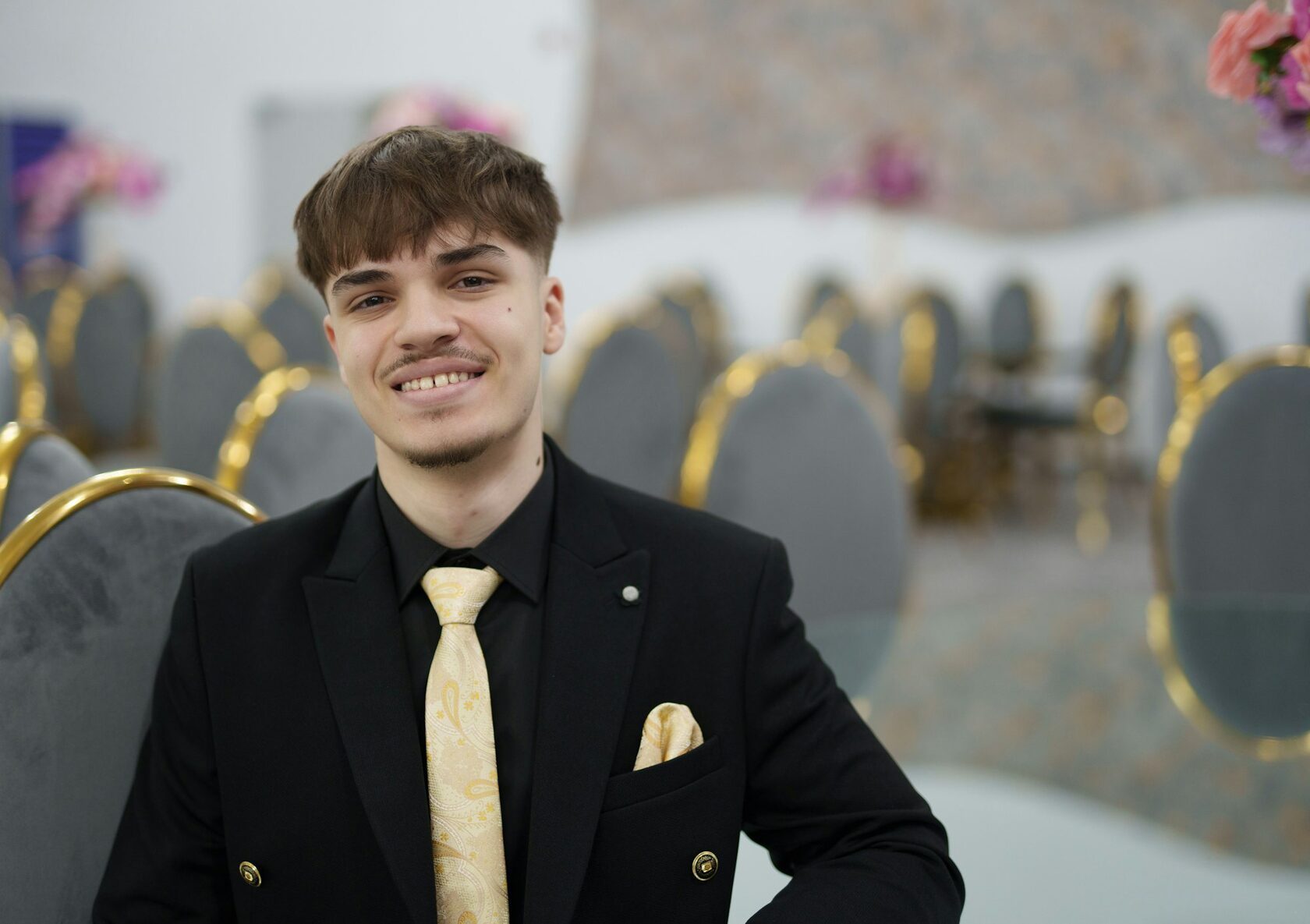 Александр Медков