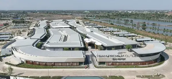 Премиум-аутлет Siam Premium Outlets Bangkok с высоты птичьего полёта