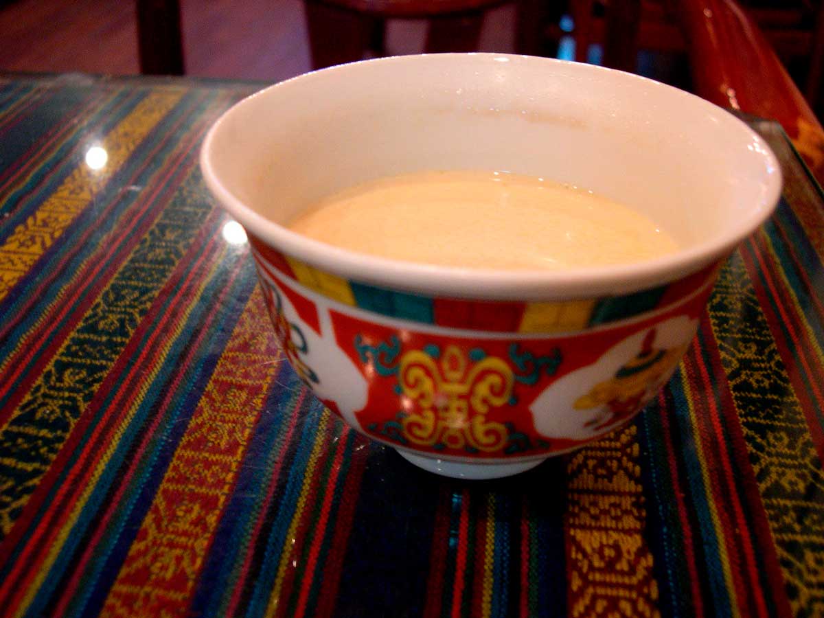 тибетский чай с маслом и молоком