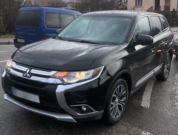 Mitsubishi outlander kz