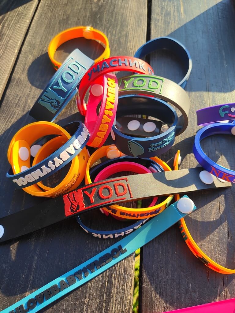 Печать на силиконовых браслетах | Купить браслеты в Киеве, Харькове ...