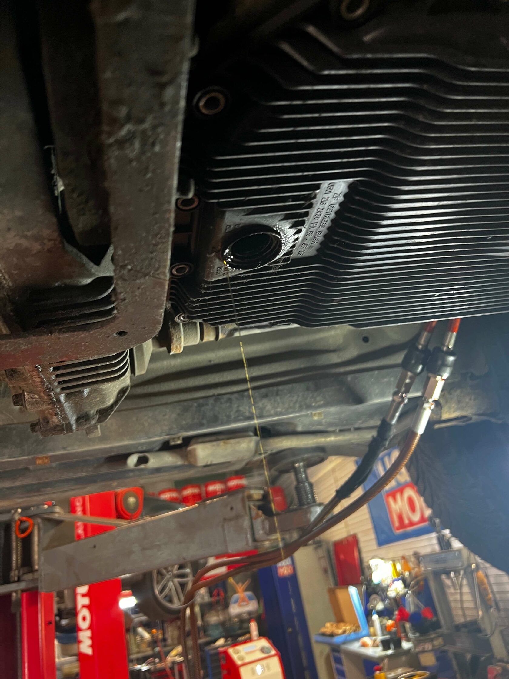 Слив масла из поддона АКПП ZF 6HP