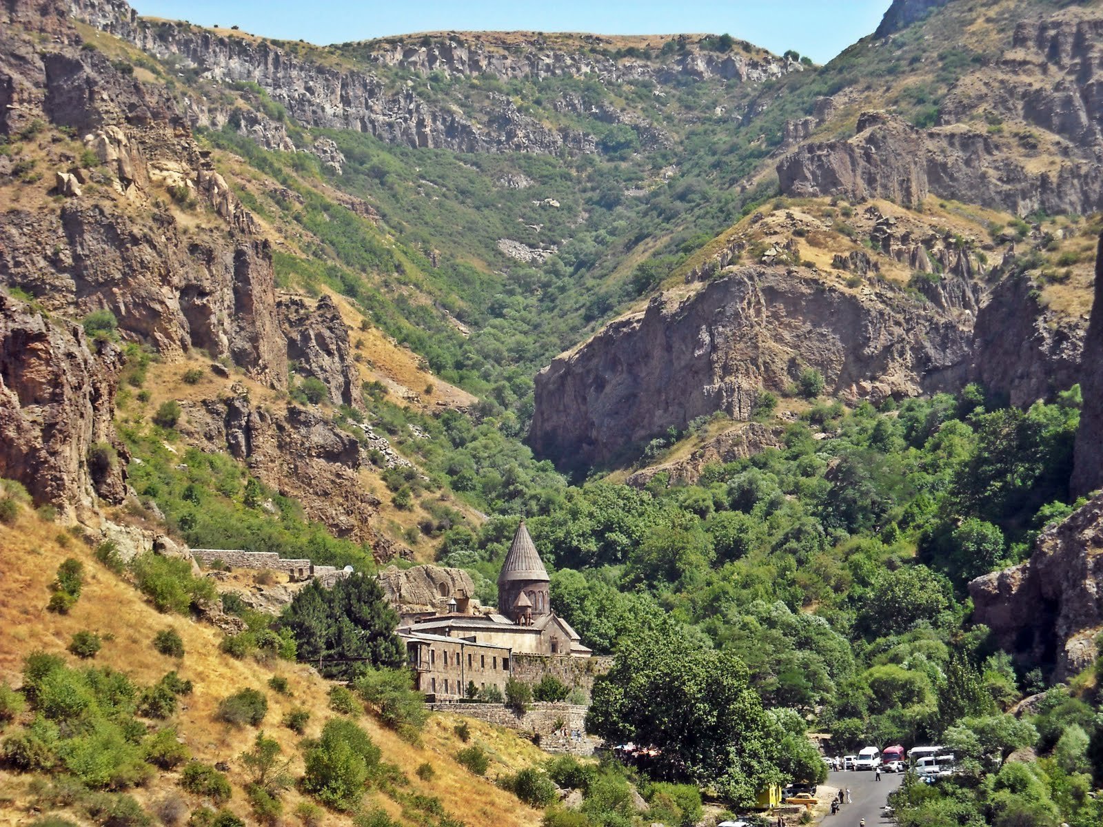 Гегард в армении фото