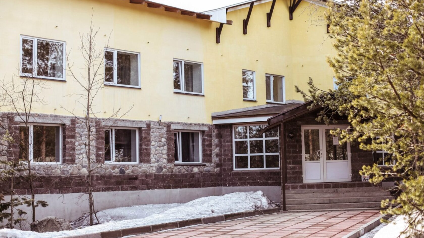 туристический комплекс причал кемь. гостиница кемь карелия. гостиницы кемь карелия. кемь гостиница кузова. гостиницы кемь карелия.